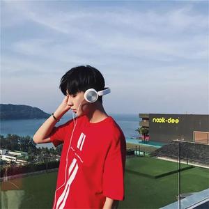 巨乳人妻教師泽井芽衣
